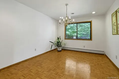 8 Sasson Terrace Valley Cottage NY 10989