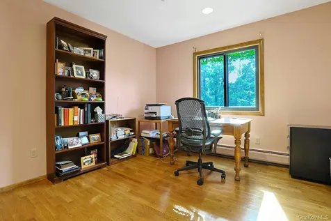8 Sasson Terrace Valley Cottage NY 10989