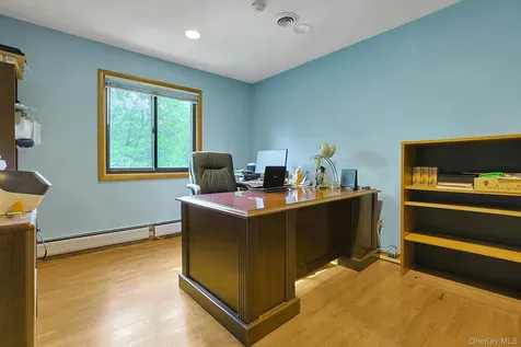 8 Sasson Terrace Valley Cottage NY 10989