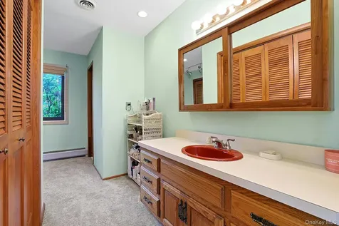 8 Sasson Terrace Valley Cottage NY 10989