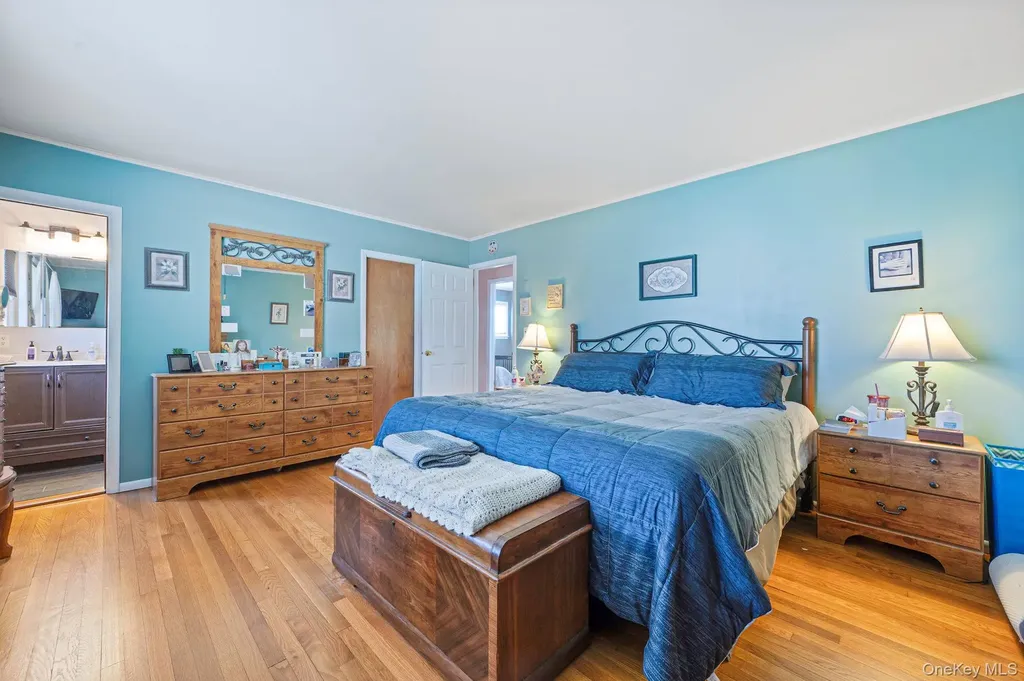 268 W Shore Drive Massapequa NY 11758