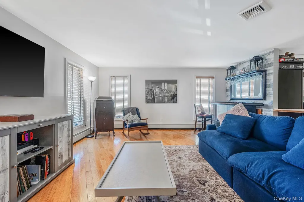 268 W Shore Drive Massapequa NY 11758
