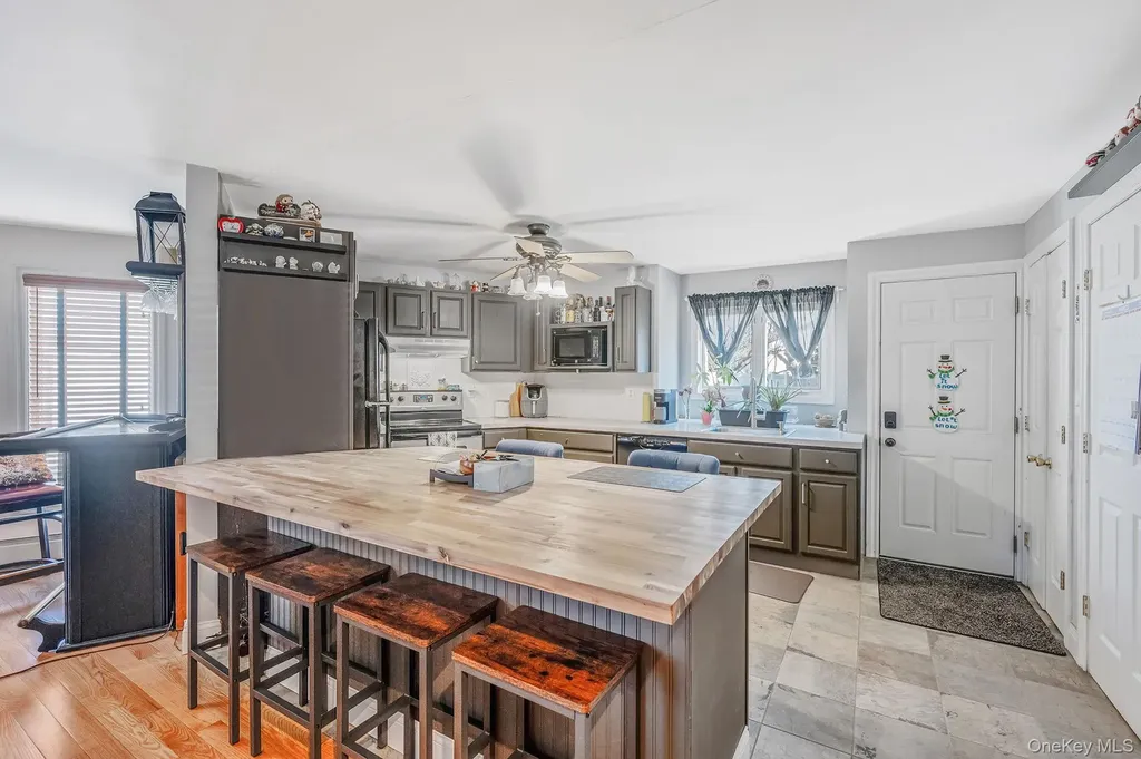 268 W Shore Drive Massapequa NY 11758