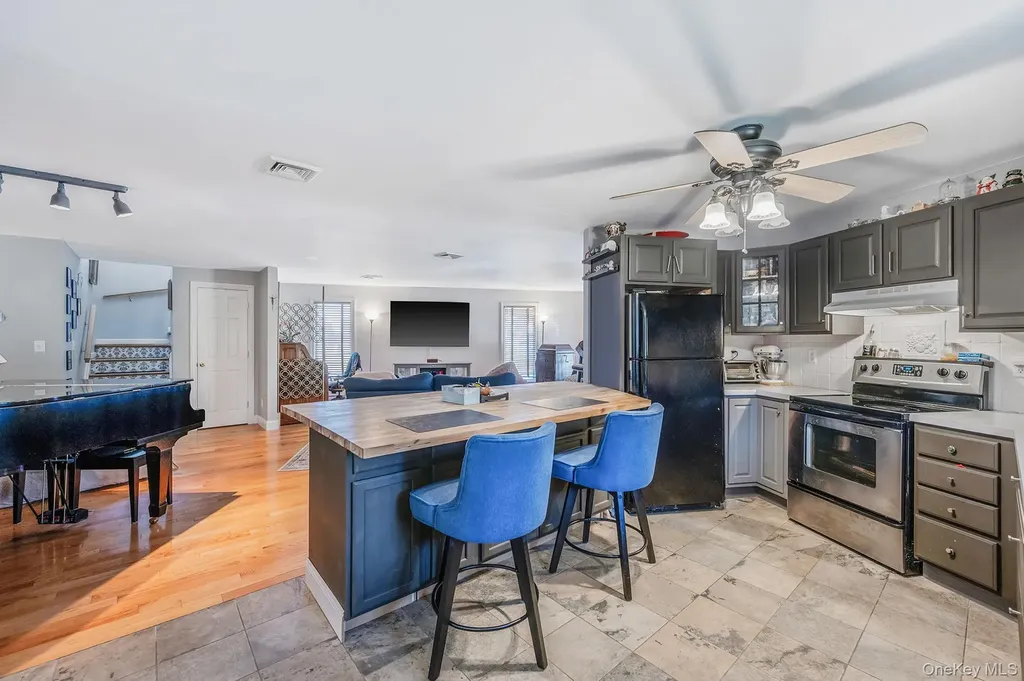 268 W Shore Drive Massapequa NY 11758