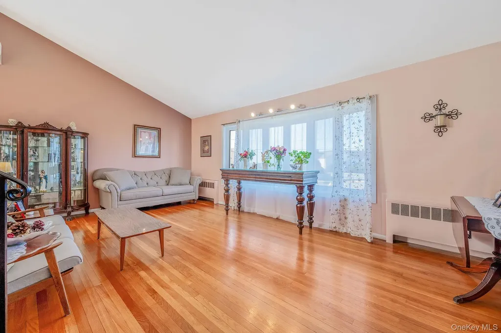 268 W Shore Drive Massapequa NY 11758
