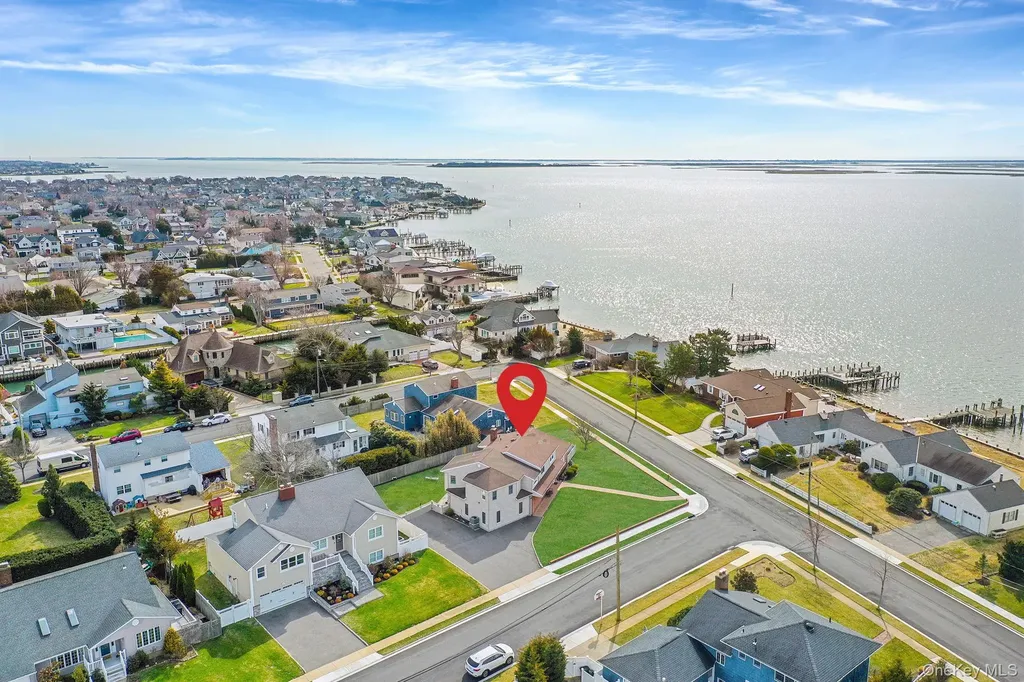 268 W Shore Drive Massapequa NY 11758