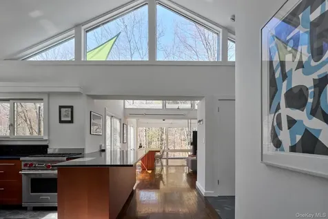 611 N Clove Road Millbrook NY 12545