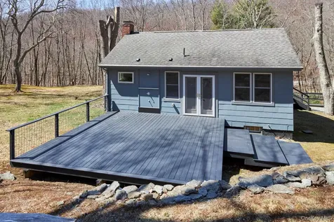 611 N Clove Road Millbrook NY 12545