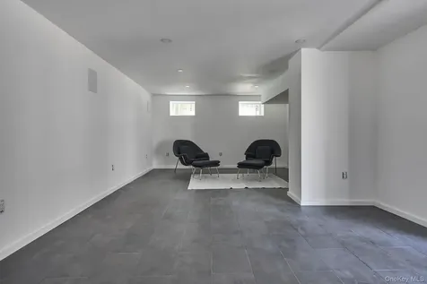 611 N Clove Road Millbrook NY 12545