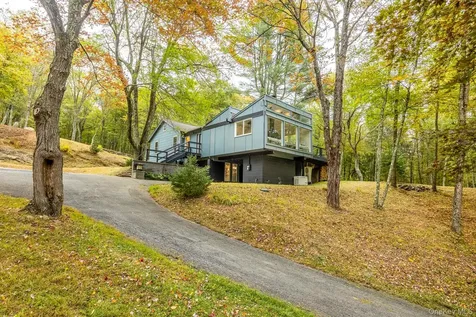 611 N Clove Road Millbrook NY 12545