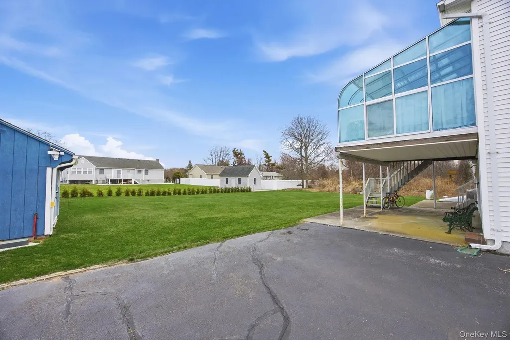 1450 Mccann Lane Riverhead NY 11944