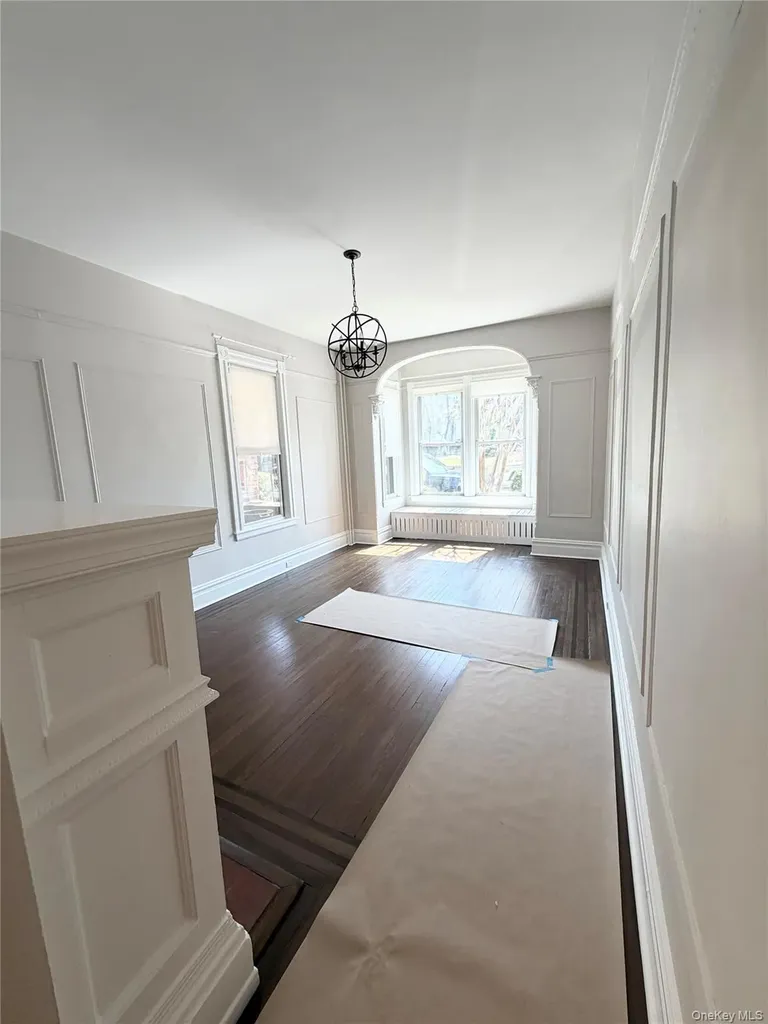 65 Summit Avenue Sea Cliff NY 11579