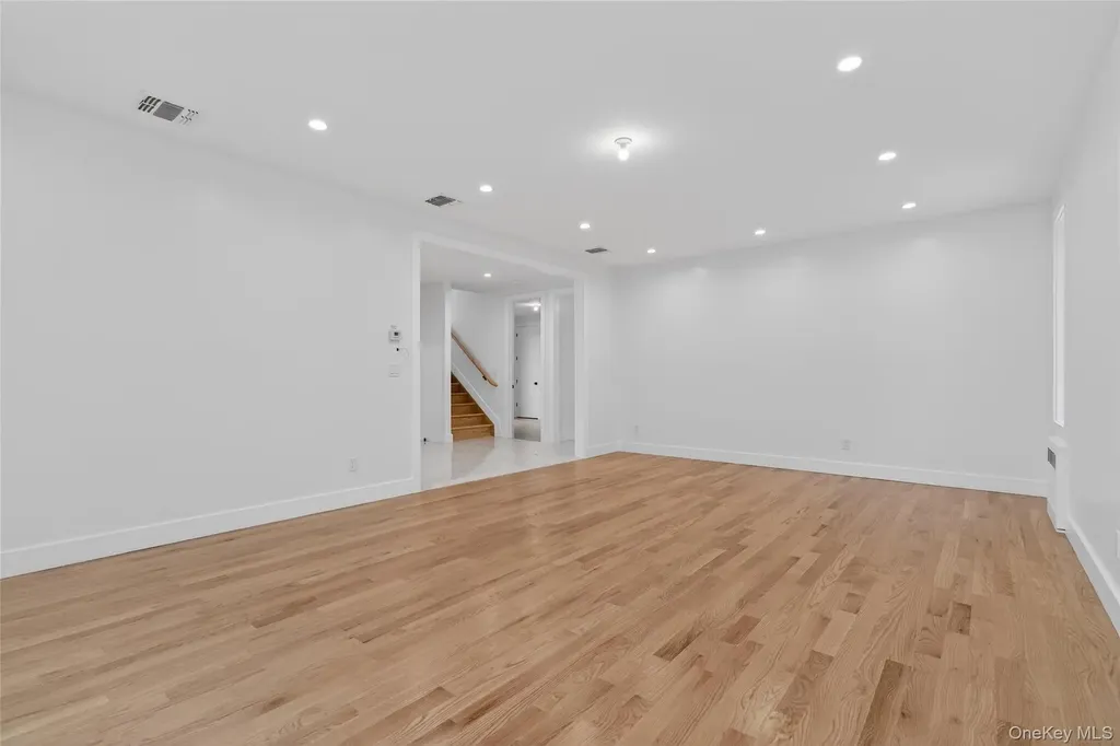 71 Lawrence Avenue Monticello NY 12701