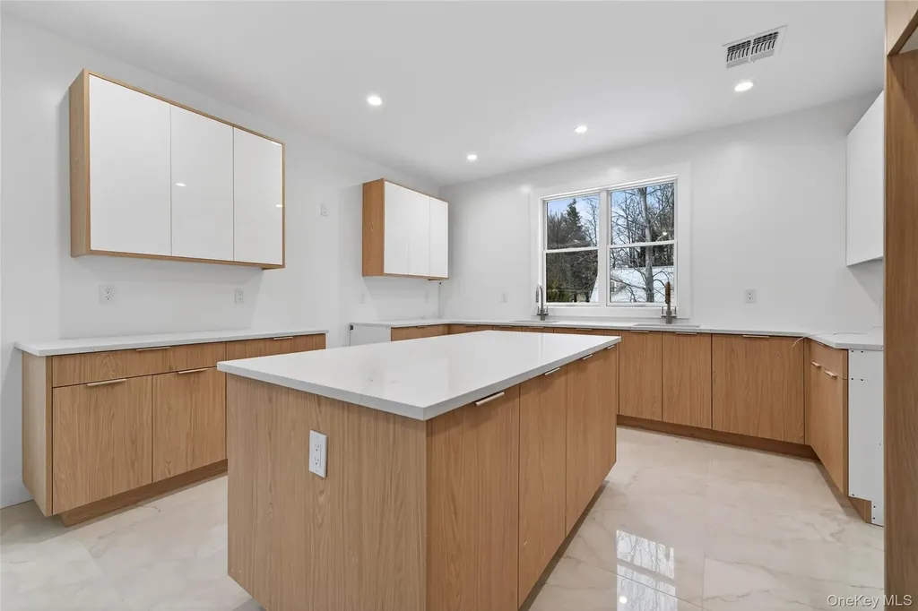 71 Lawrence Avenue Monticello NY 12701
