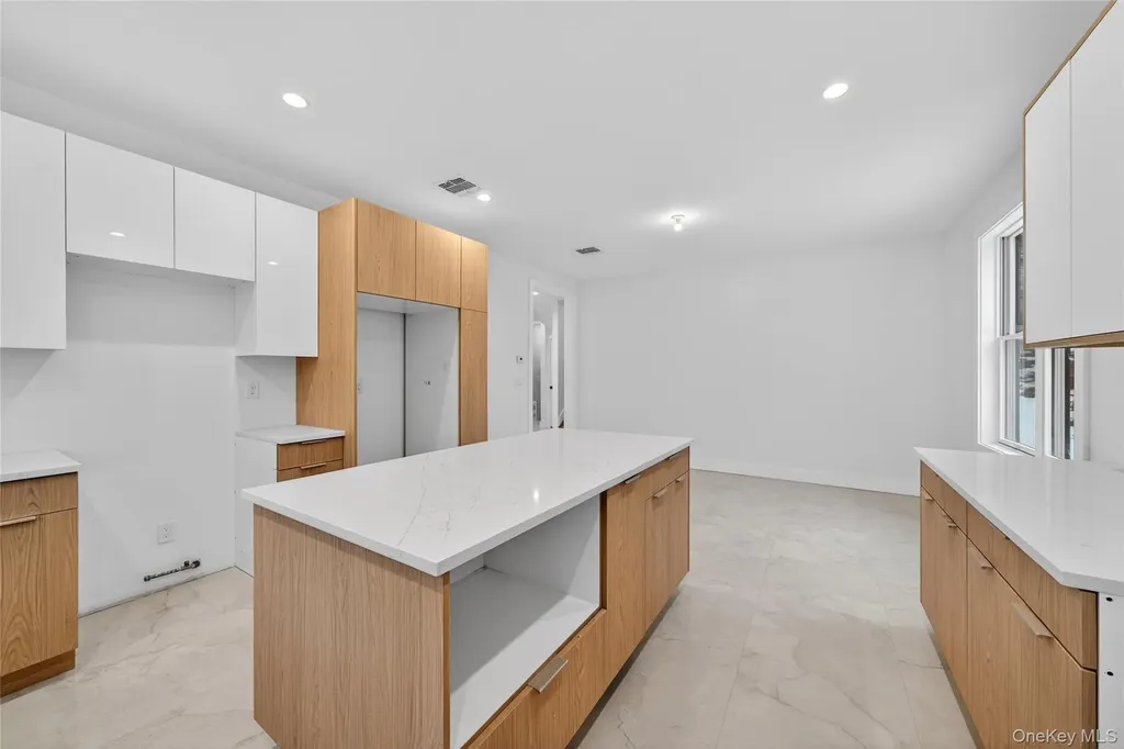 71 Lawrence Avenue Monticello NY 12701