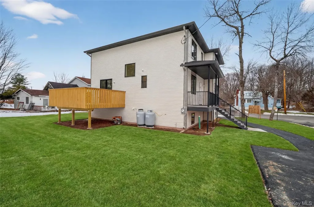 71 Lawrence Avenue Monticello NY 12701