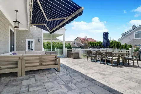 171 Beach 148th Street Neponsit NY 11694