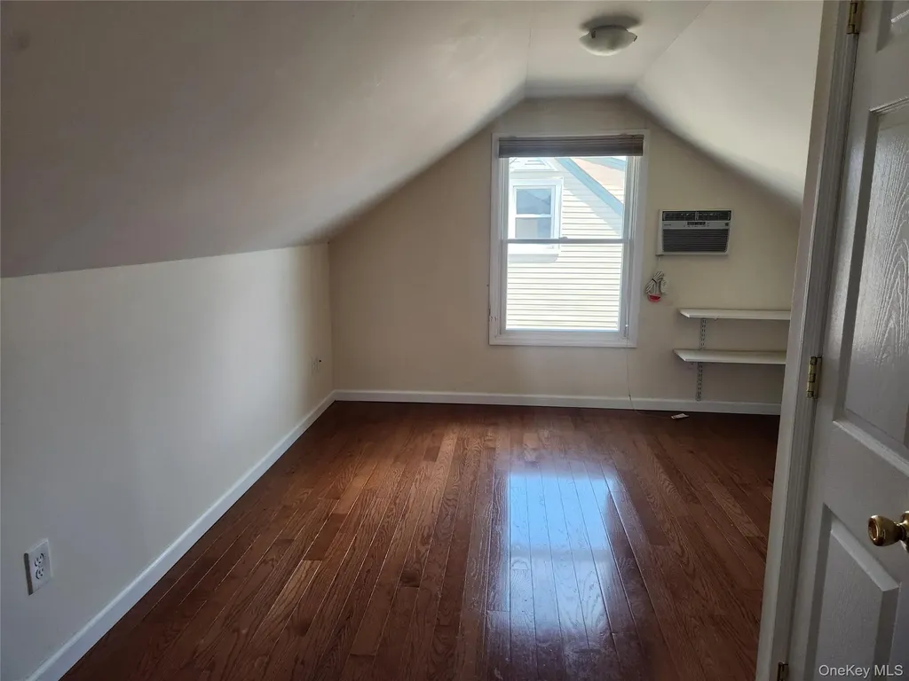 610 Bermuda Road West Babylon NY 11704