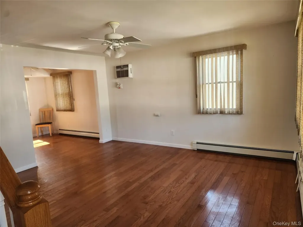 610 Bermuda Road West Babylon NY 11704