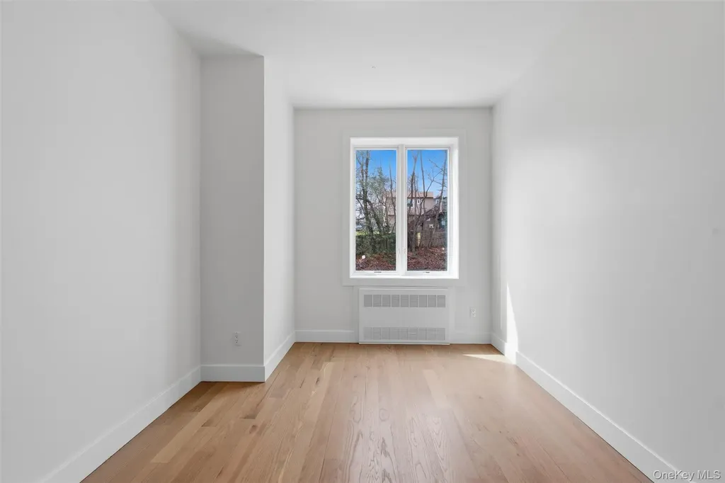 3 Valley Way Spring Valley NY 10977
