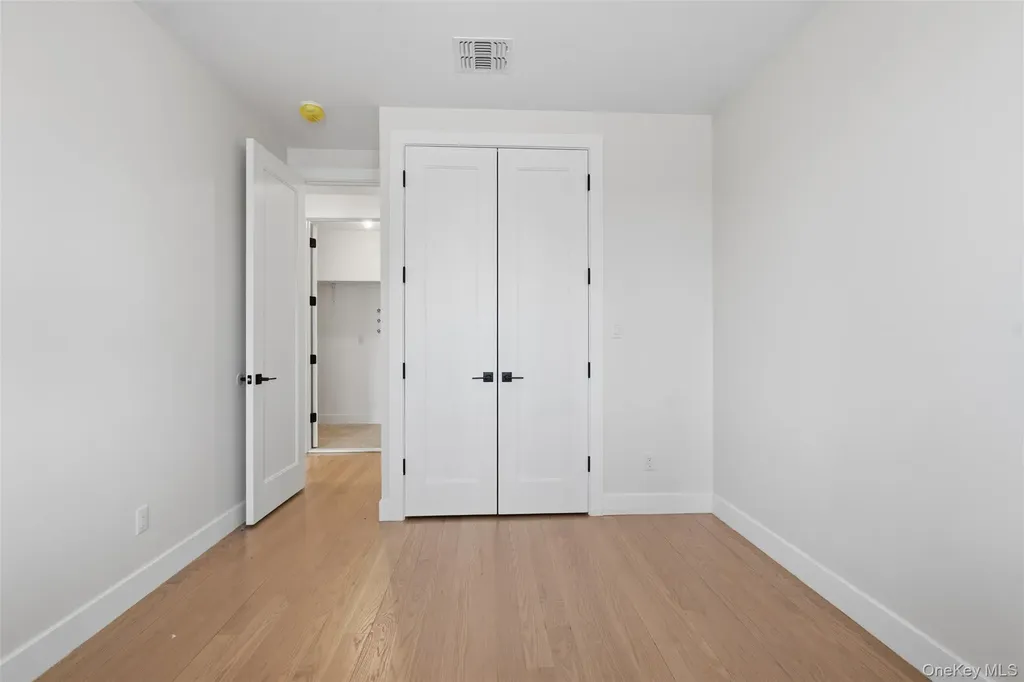 3 Valley Way Spring Valley NY 10977