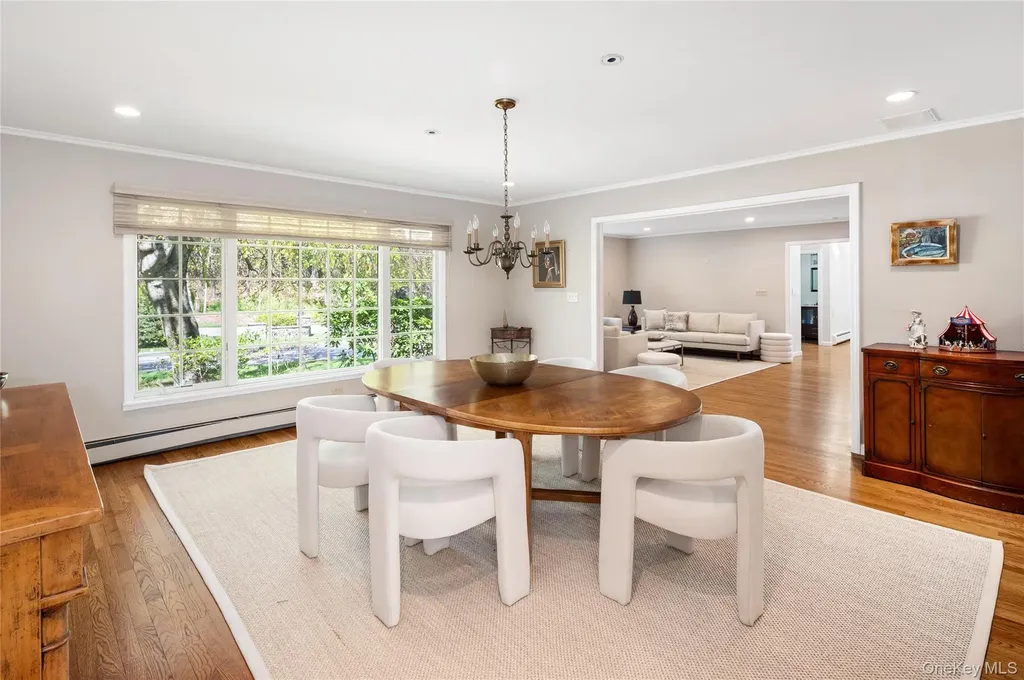 16 Carolyn Place Armonk NY 10504