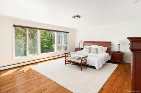 16 Carolyn Place Armonk NY 10504