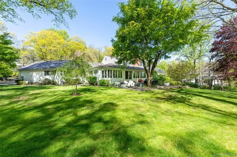 16 Carolyn Place Armonk NY 10504