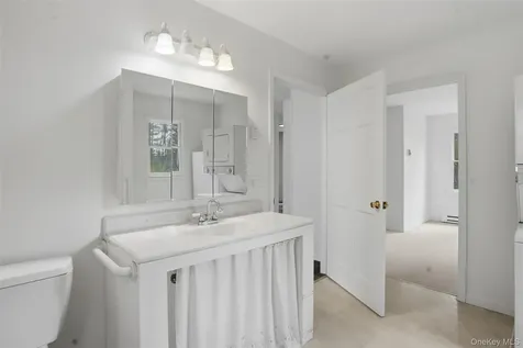 2320 Glasco Turnpike Woodstock NY 12498