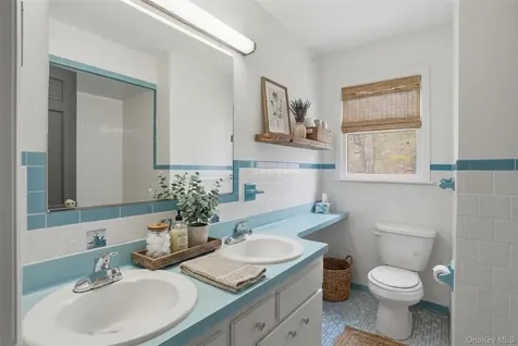 2320 Glasco Turnpike Woodstock NY 12498
