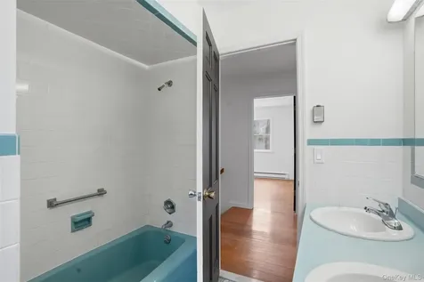 2320 Glasco Turnpike Woodstock NY 12498