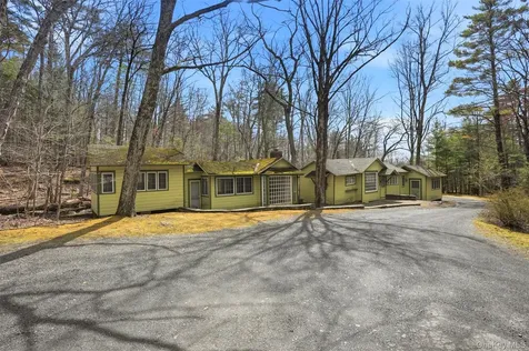 2320 Glasco Turnpike Woodstock NY 12498
