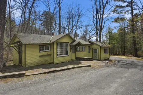 2320 Glasco Turnpike Woodstock NY 12498