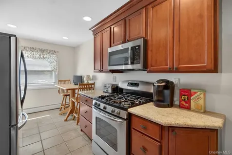 1 Church Lane Valley Cottage NY 10989