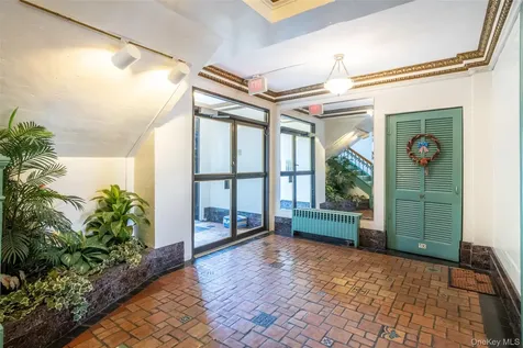 11 Alden Road Larchmont NY 10538