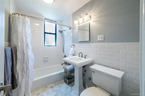 11 Alden Road Larchmont NY 10538
