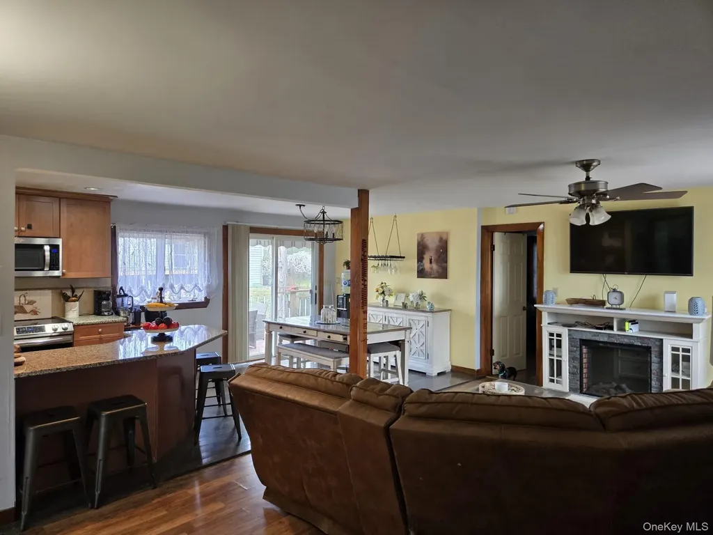 14 Lowell Road Carmel NY 10512