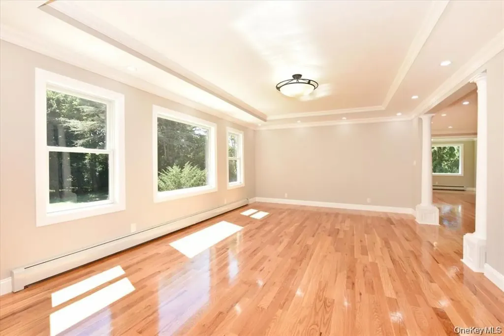 87 Dunlop Road Huntington NY 11743