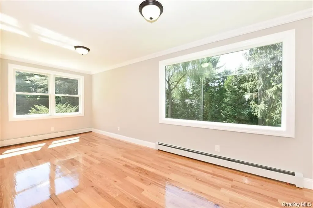 87 Dunlop Road Huntington NY 11743