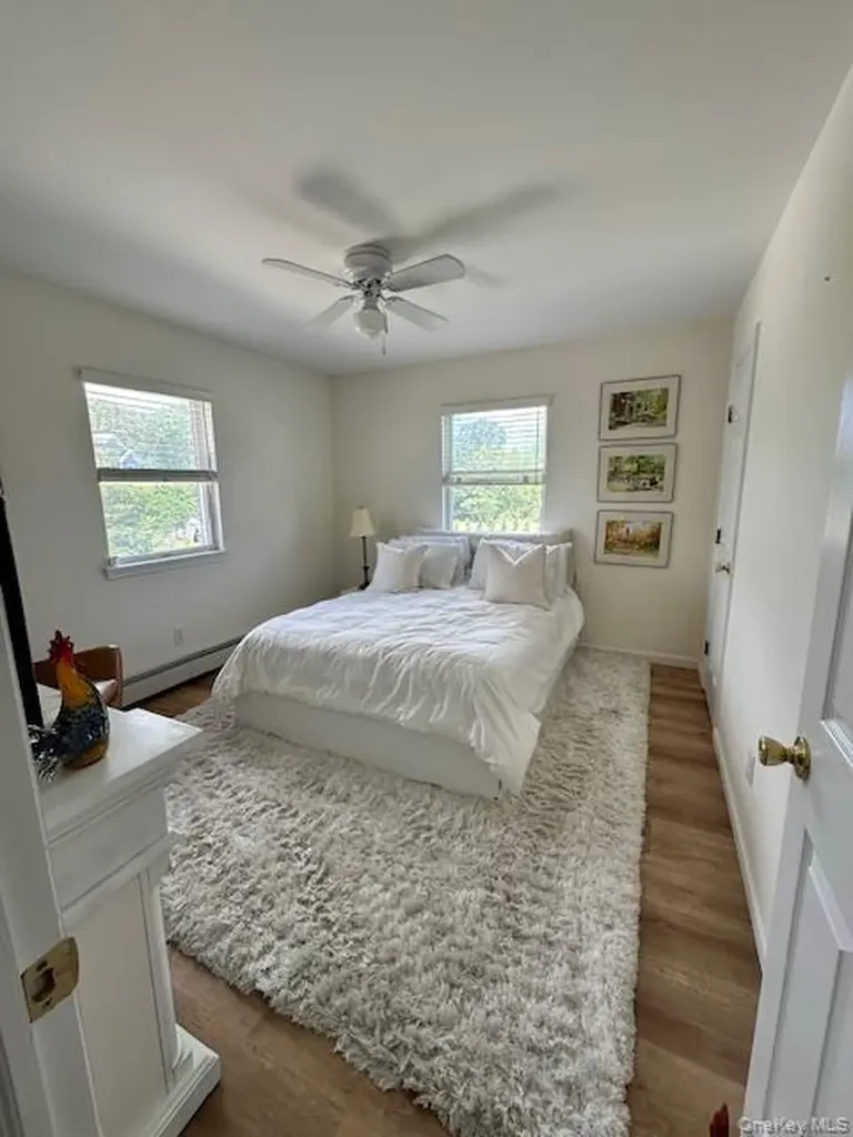 7 Corwin Lane Hampton Bays NY 11946