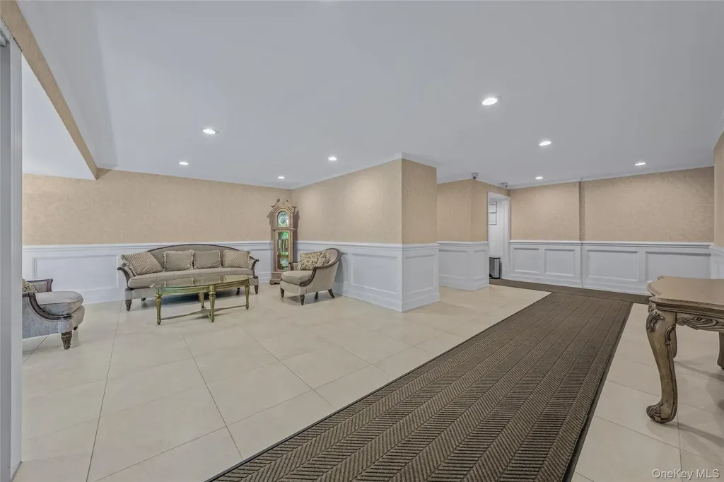 43-25 Douglaston Parkway Douglaston NY 11363