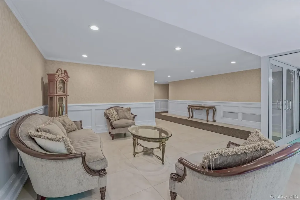 43-25 Douglaston Parkway Douglaston NY 11363