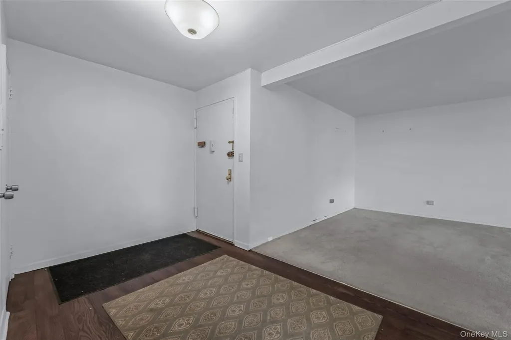43-25 Douglaston Parkway Douglaston NY 11363