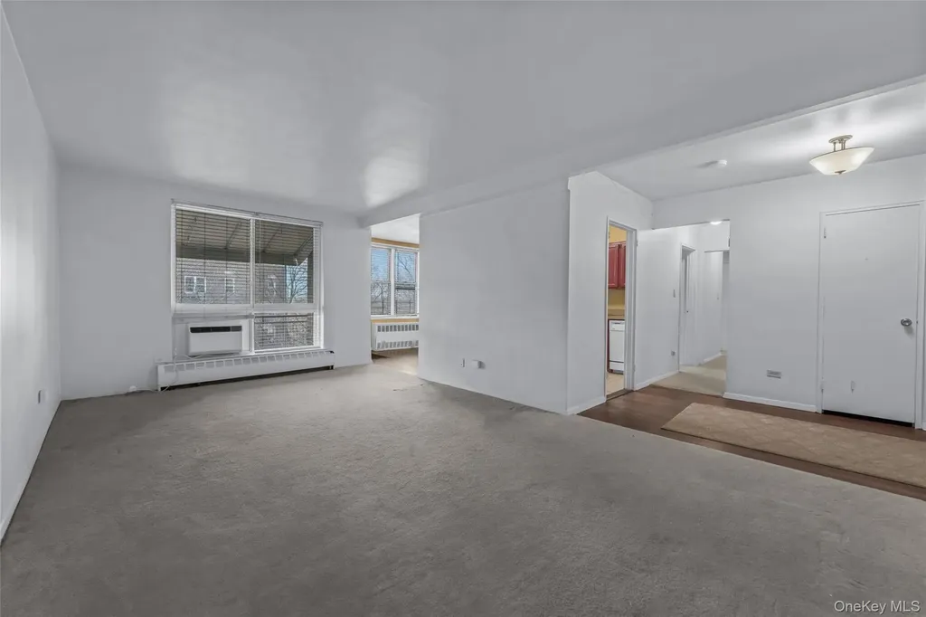 43-25 Douglaston Parkway Douglaston NY 11363