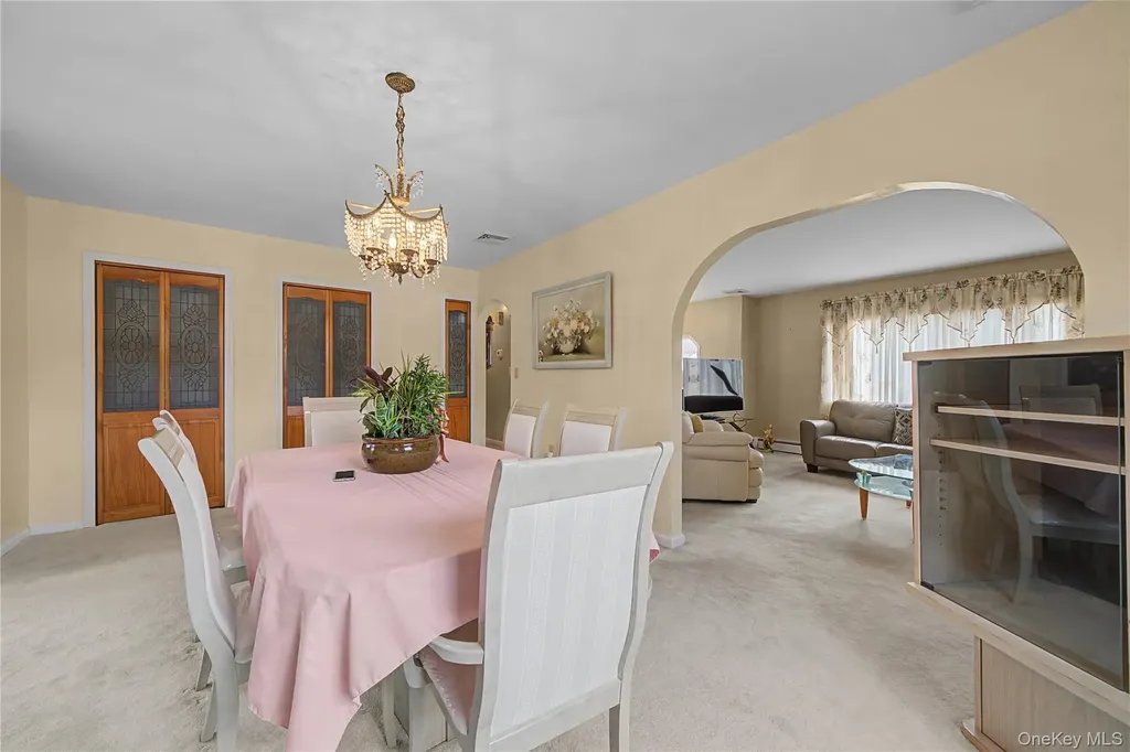 6 Adams Court Monroe NY 10950