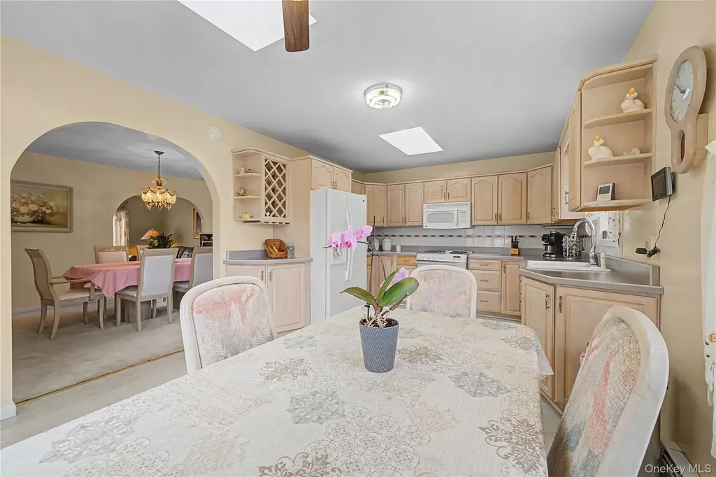 6 Adams Court Monroe NY 10950