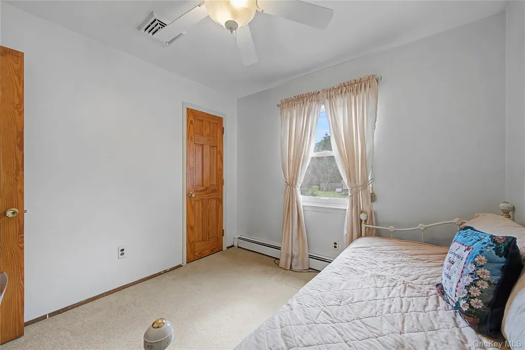 6 Adams Court Monroe NY 10950
