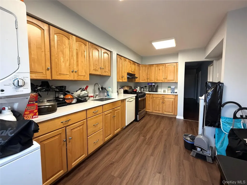 27-30 Francis Lewis Boulevard Flushing NY 11358