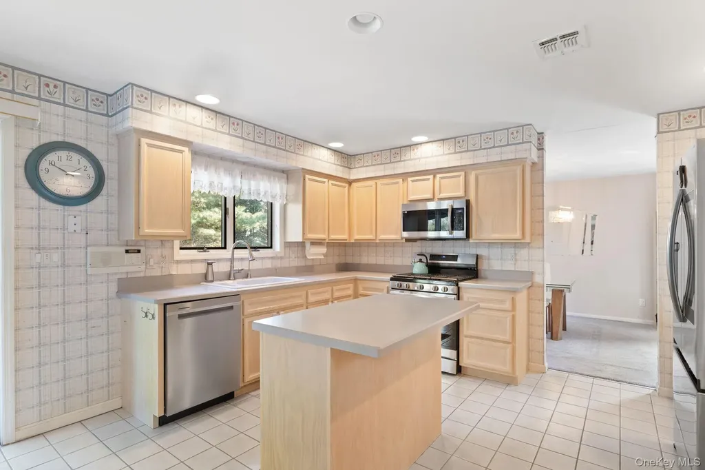 88 Highview Avenue Nanuet NY 10954