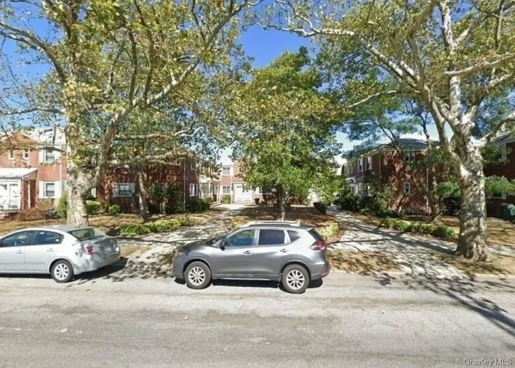 76-37 Commonwealth Boulevard Bellerose NY 11426
